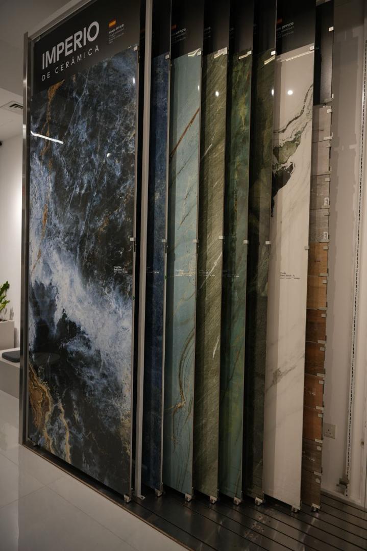 famarella showroom